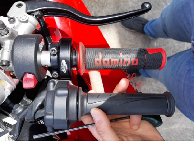 Domino Ride-By-Wire (RBW) Complete RACING Throttle for Aprilia RSV4 (2018+) RS 660 / Tuono 660 / Tuono V4 1100 (2021+) - Image 2